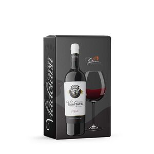 Castel Vladoianu - Feteasca Neagra trocken inklusive Weinglas Weingut Cotnari. Abbildungen hnlich, bitte Angaben in der Produktbeschreibung prfen.